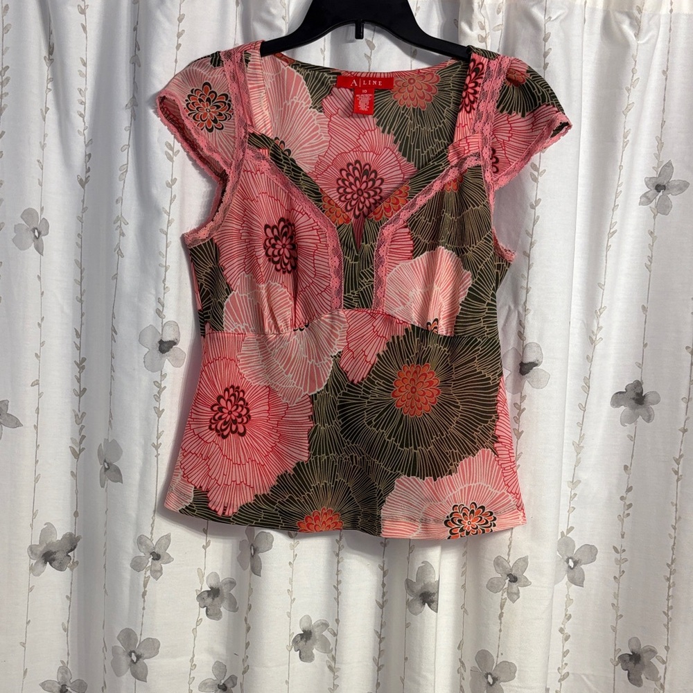 Aline Women's Pink Floral Top